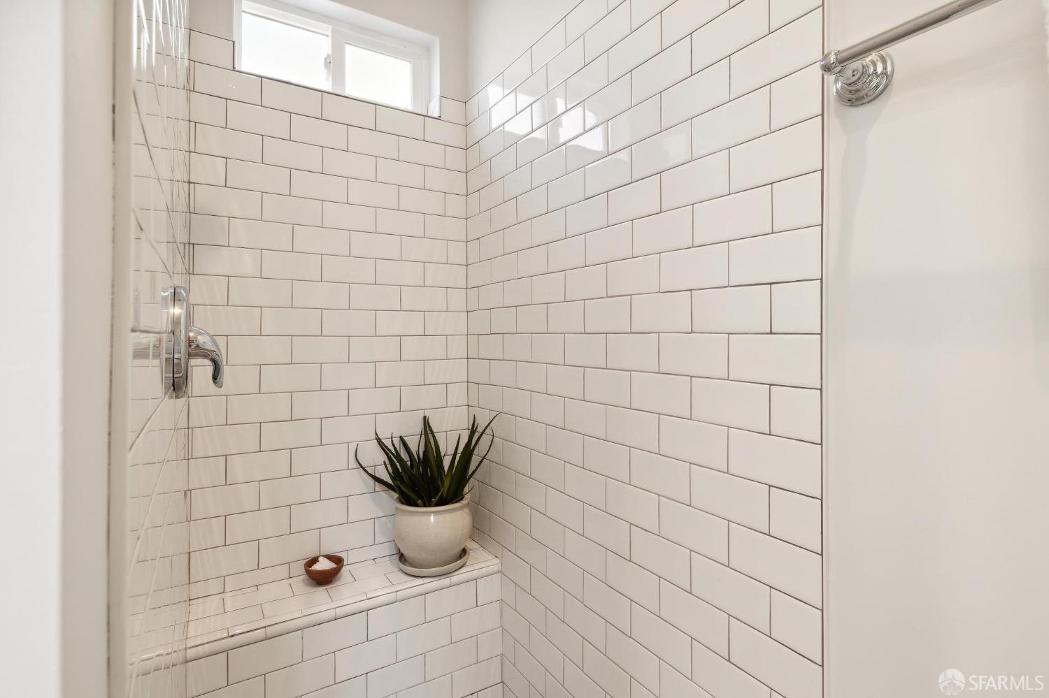 5714 Broadway Boulevard