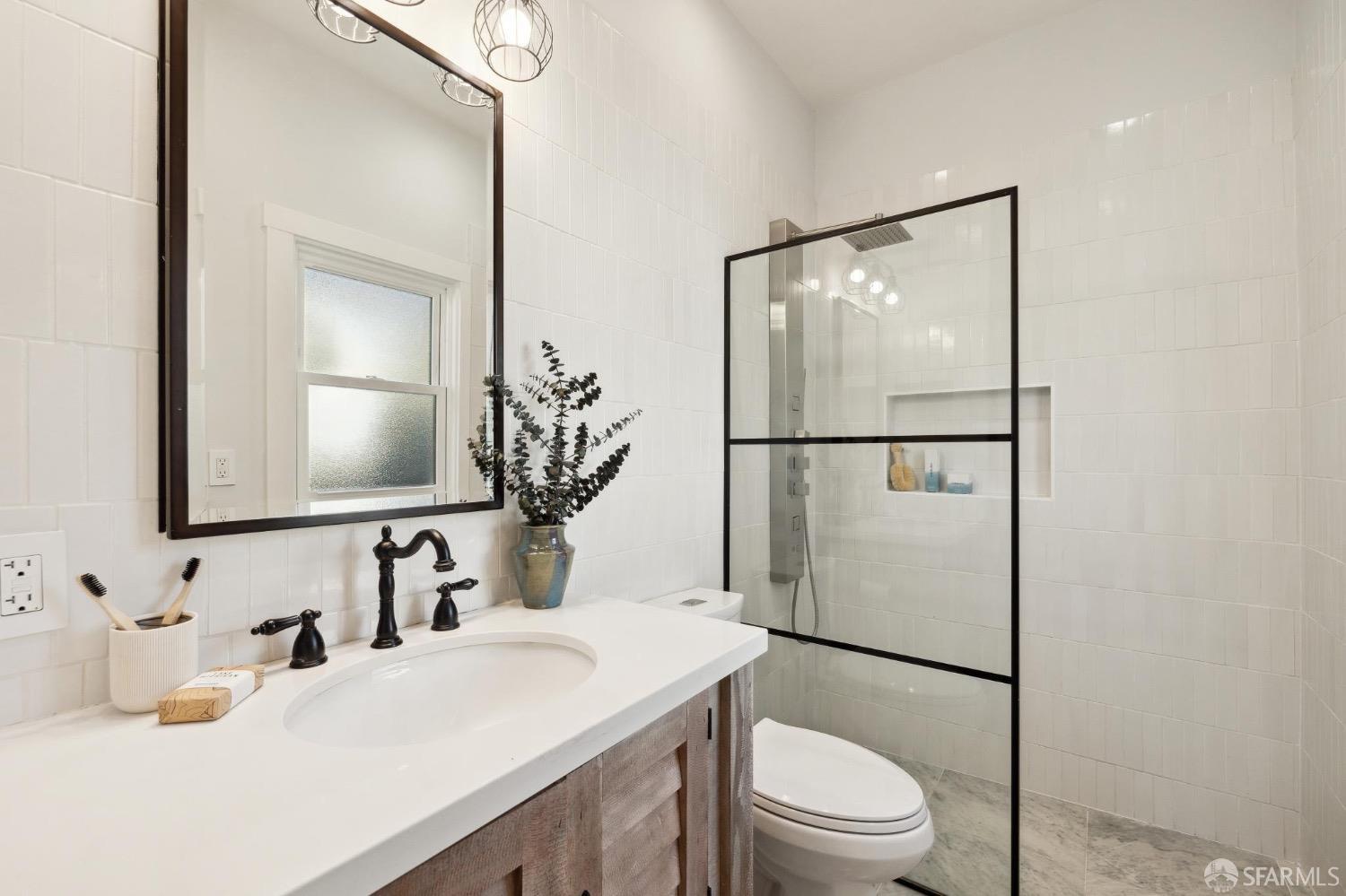 5714 Broadway Boulevard