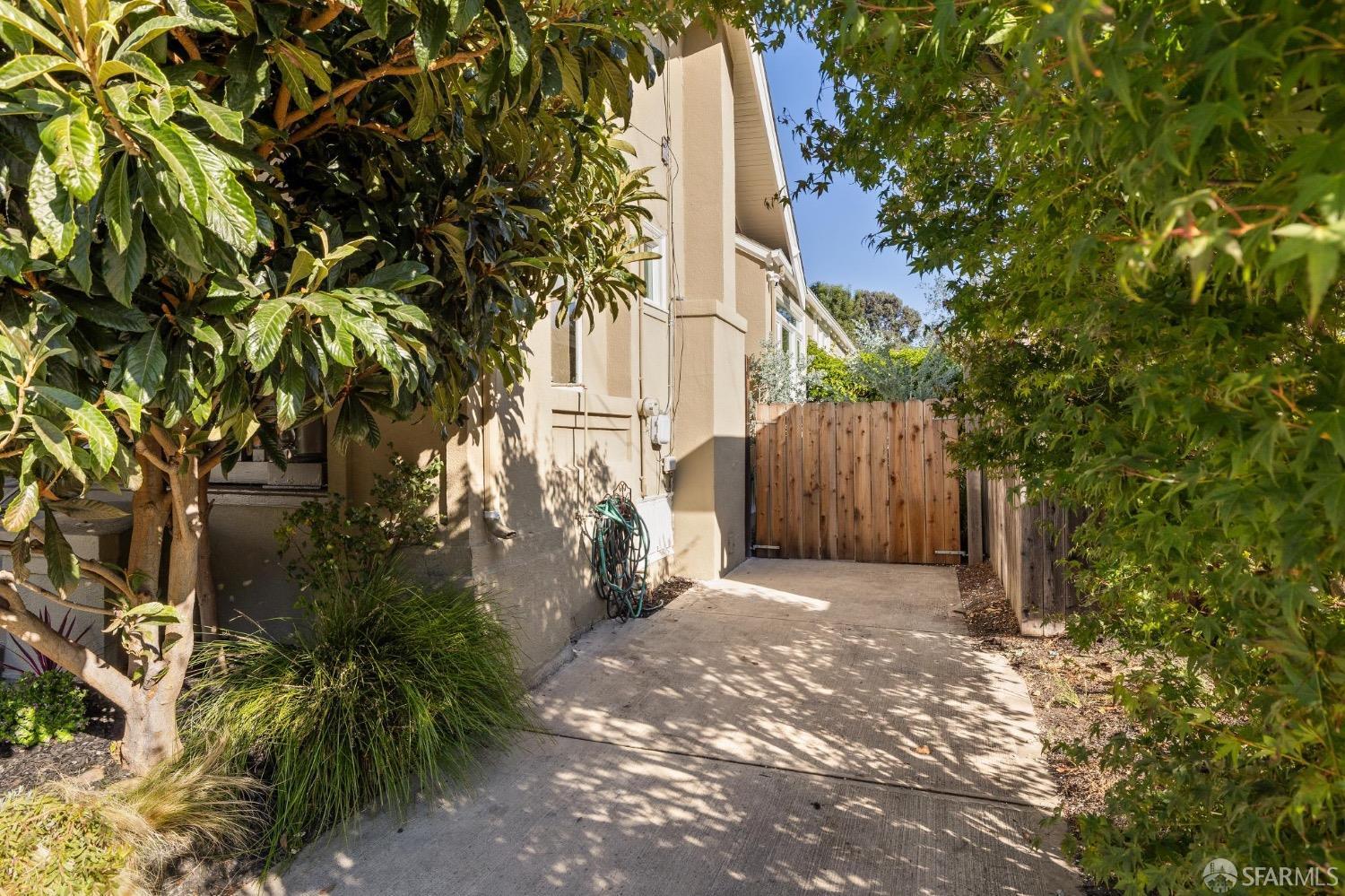 5714 Broadway Boulevard