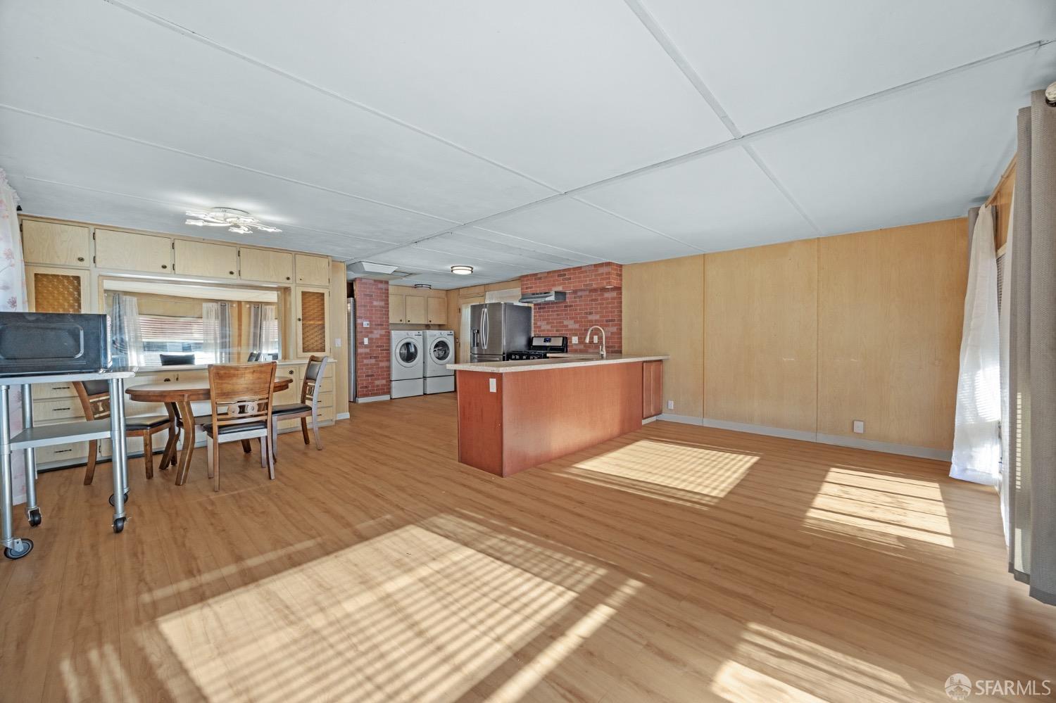 16401 San Pablo Avenue Unit: 275