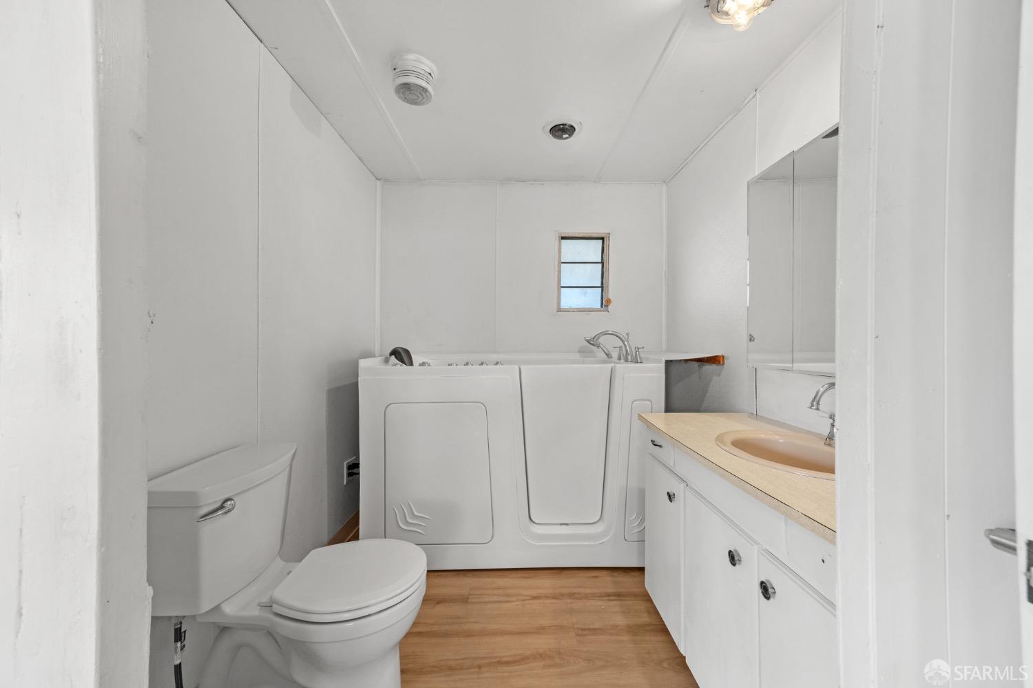 16401 San Pablo Avenue Unit: 275