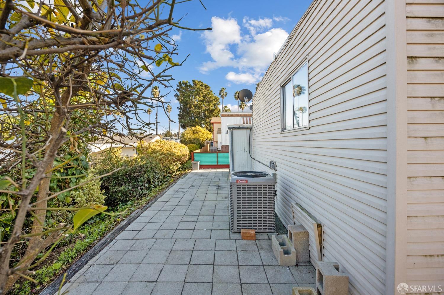 16401 San Pablo Avenue Unit: 275