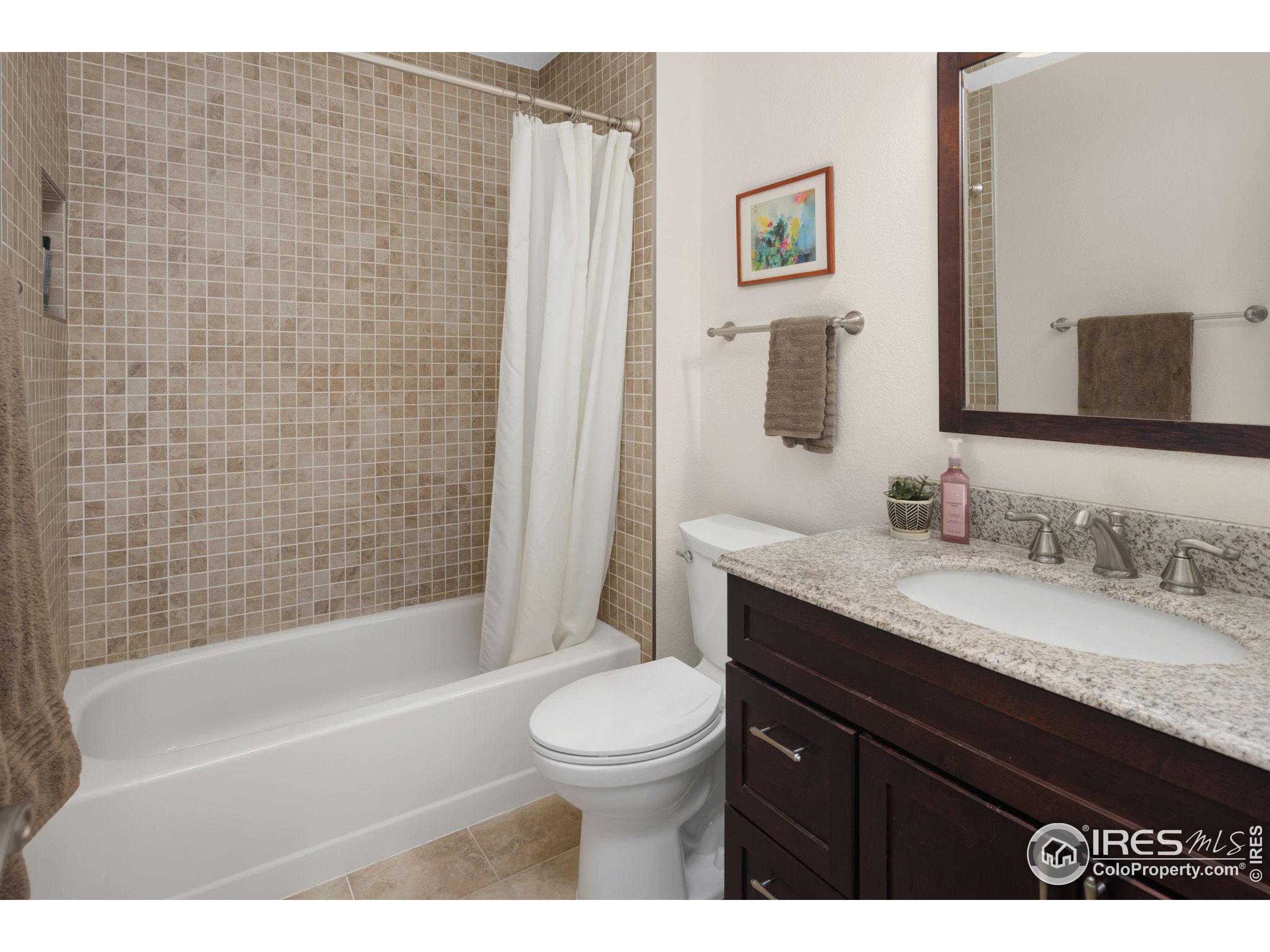 4634 Burgundy Ln Unit: 3