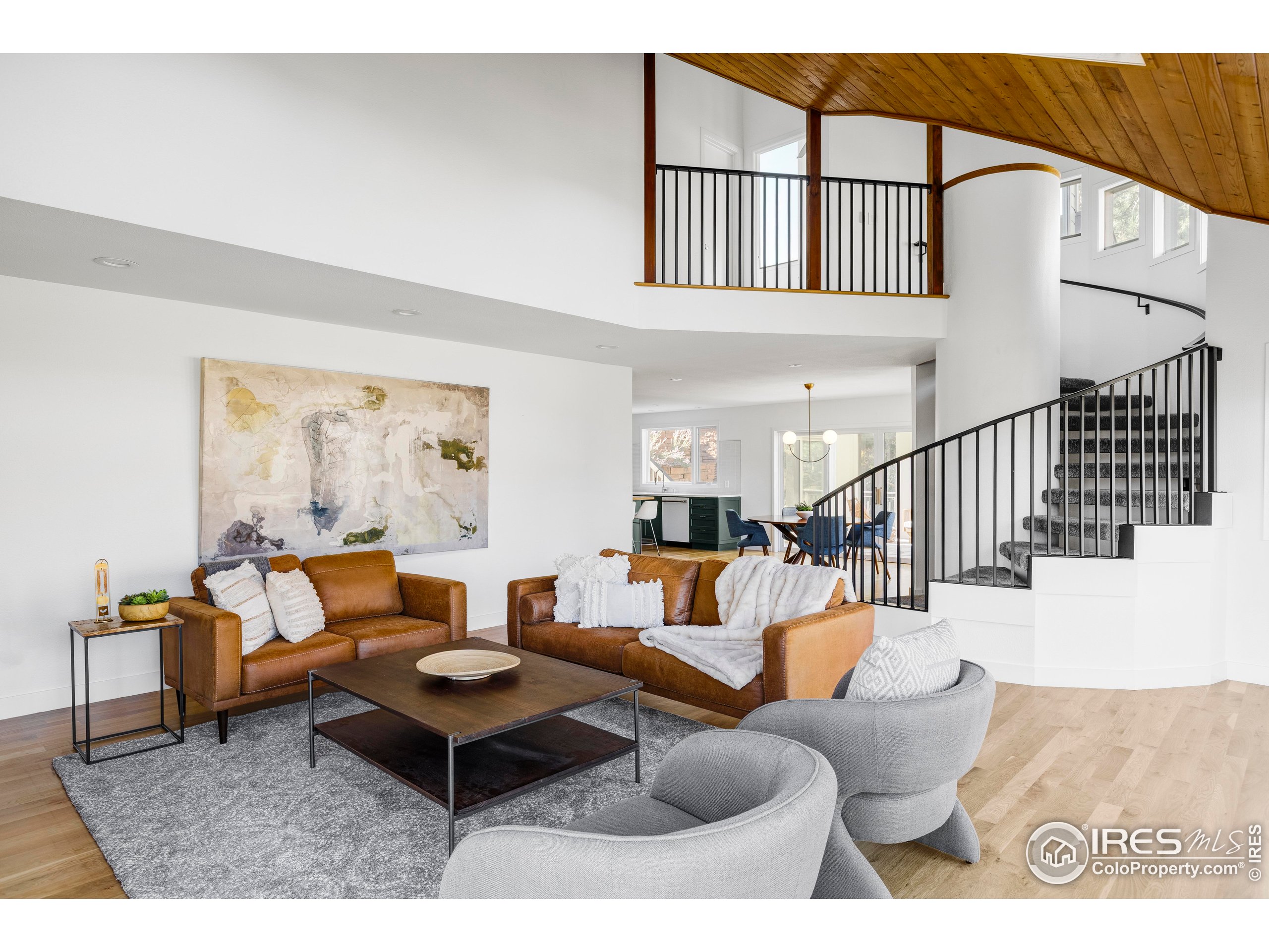 71 Ridge Dr