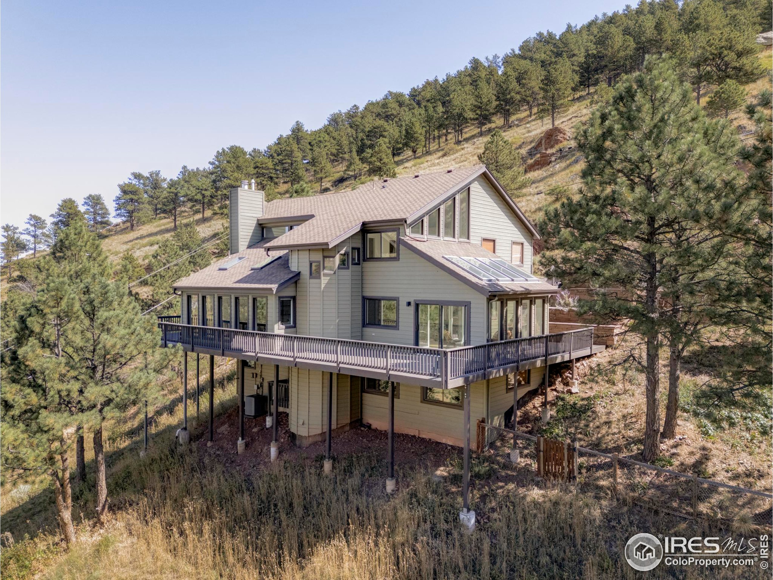 71 Ridge Dr