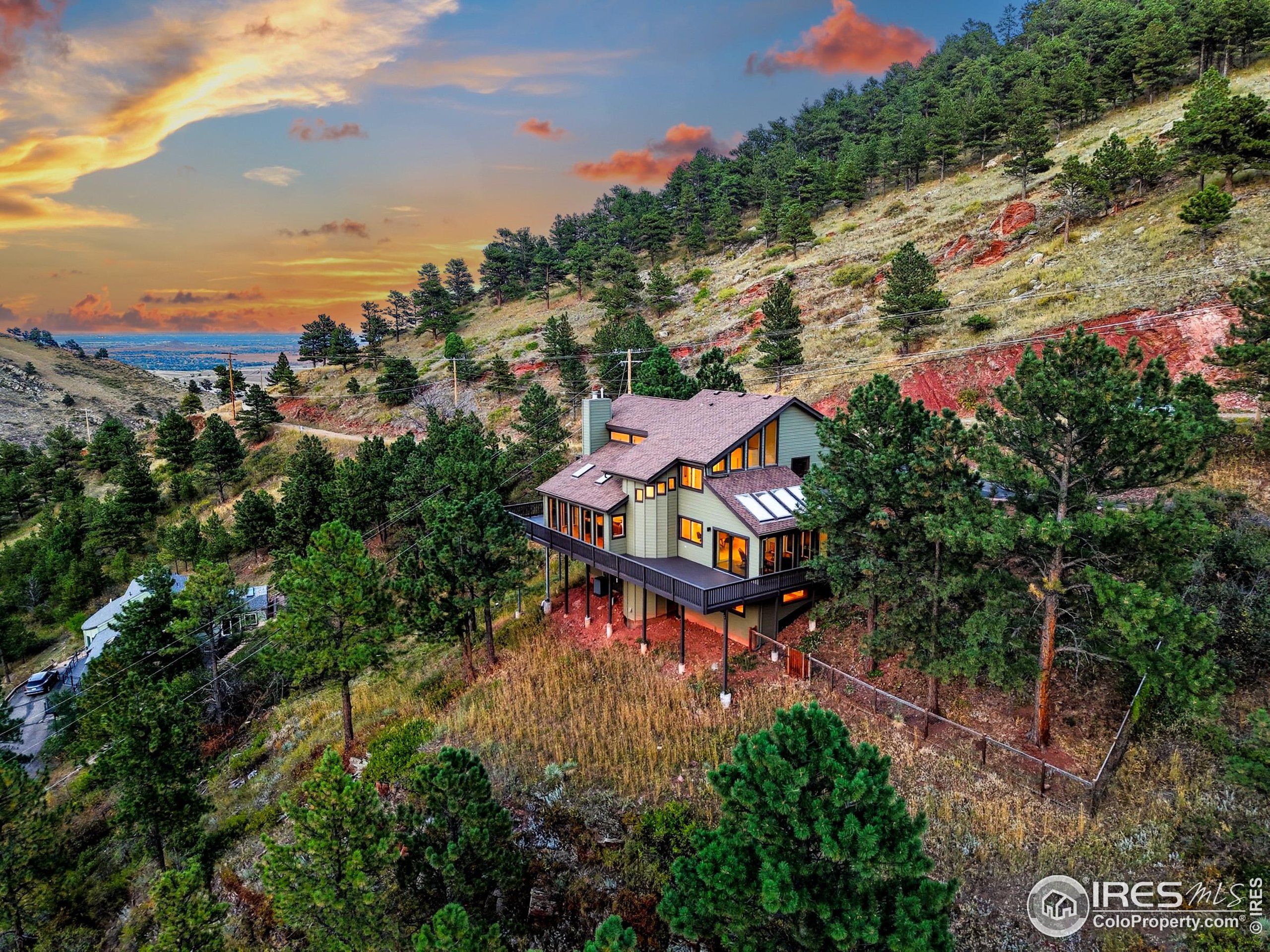 71 Ridge Dr