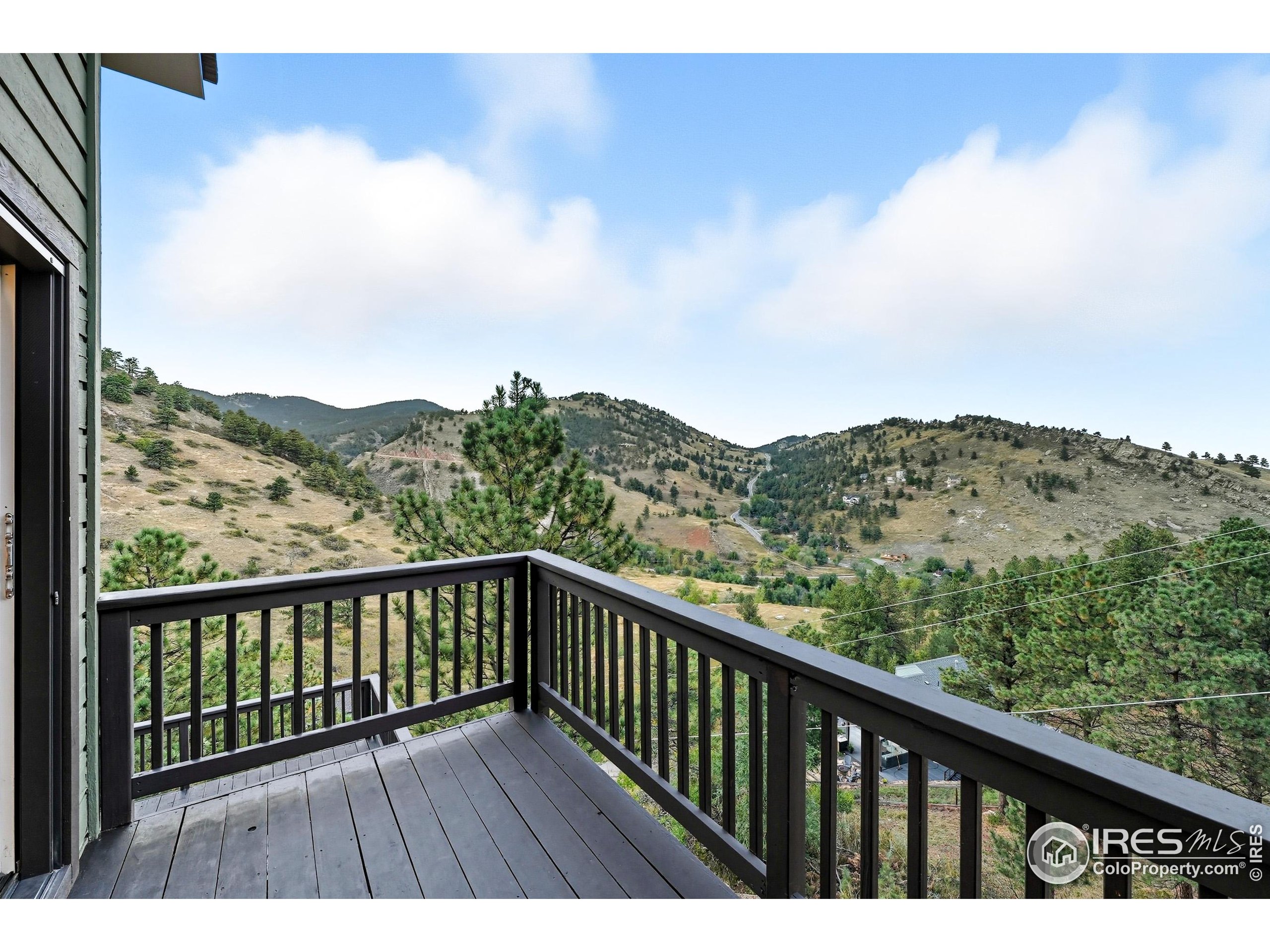 71 Ridge Dr