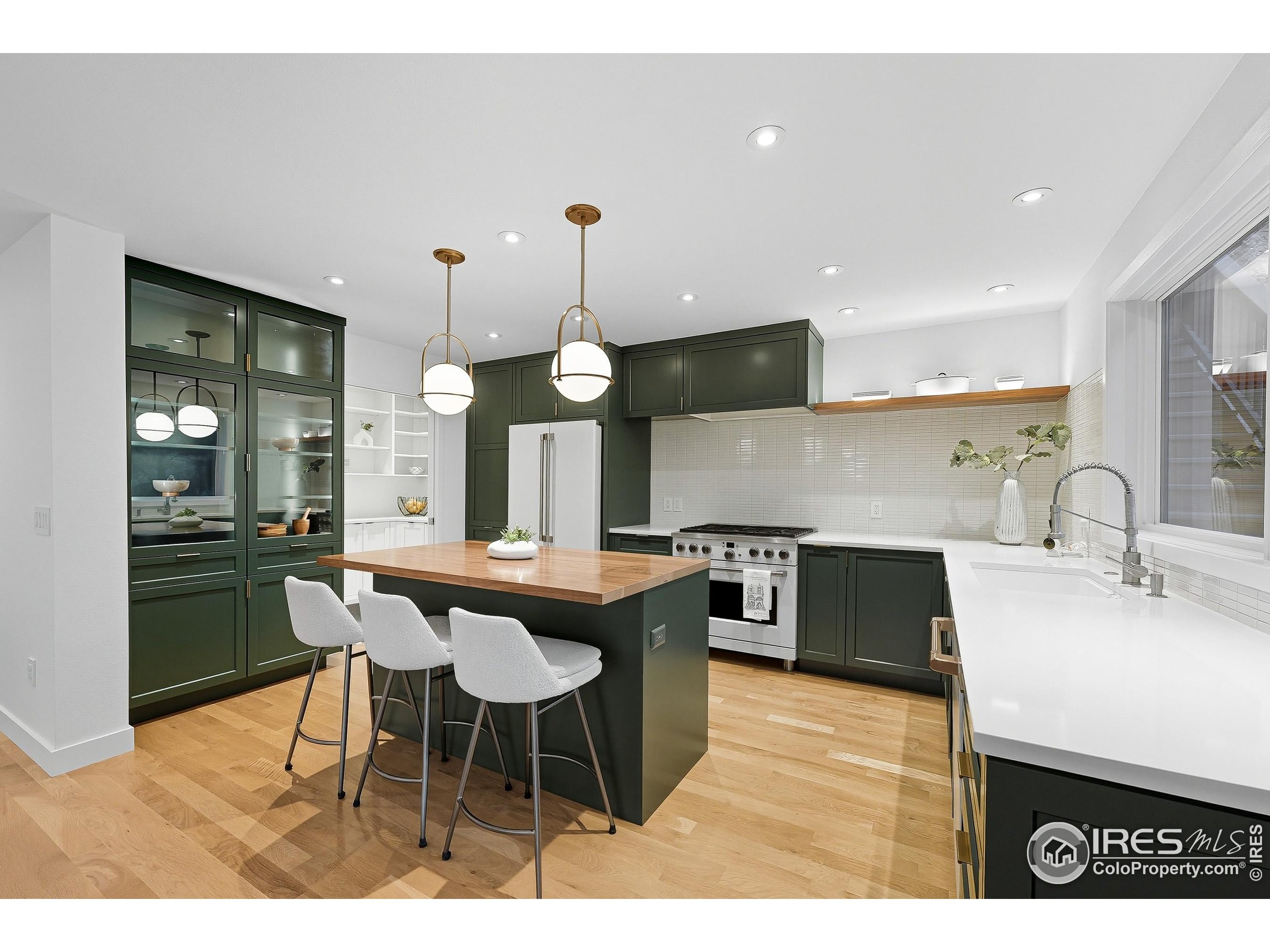 71 Ridge Dr