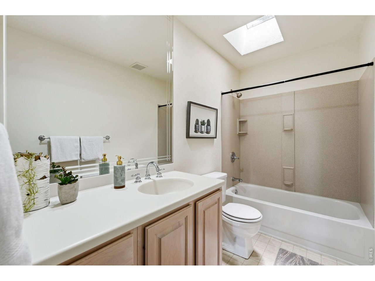 607 N Cedar Brook Rd