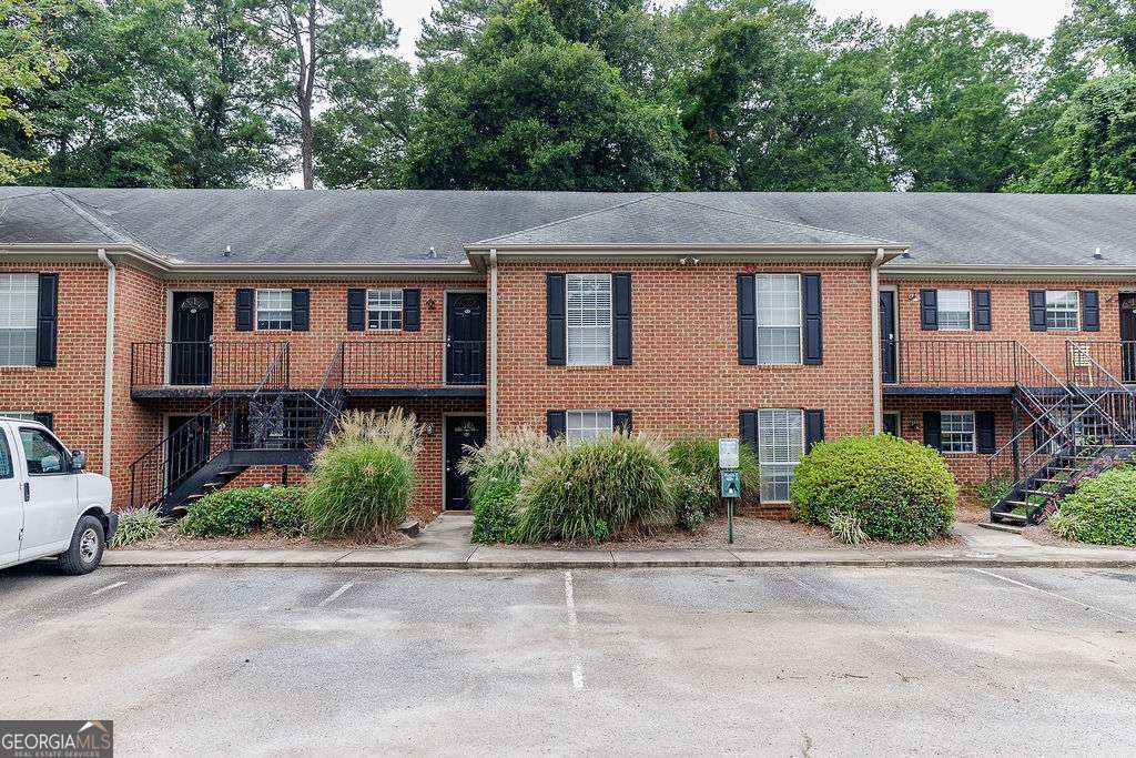 1055 Baxter Street # 506