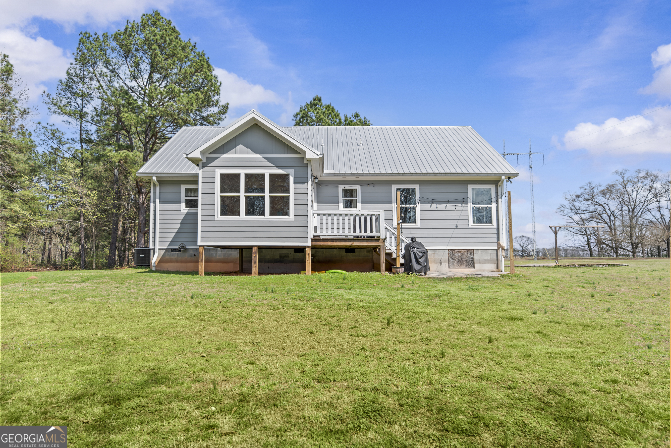 1687 Leon Ellis Road