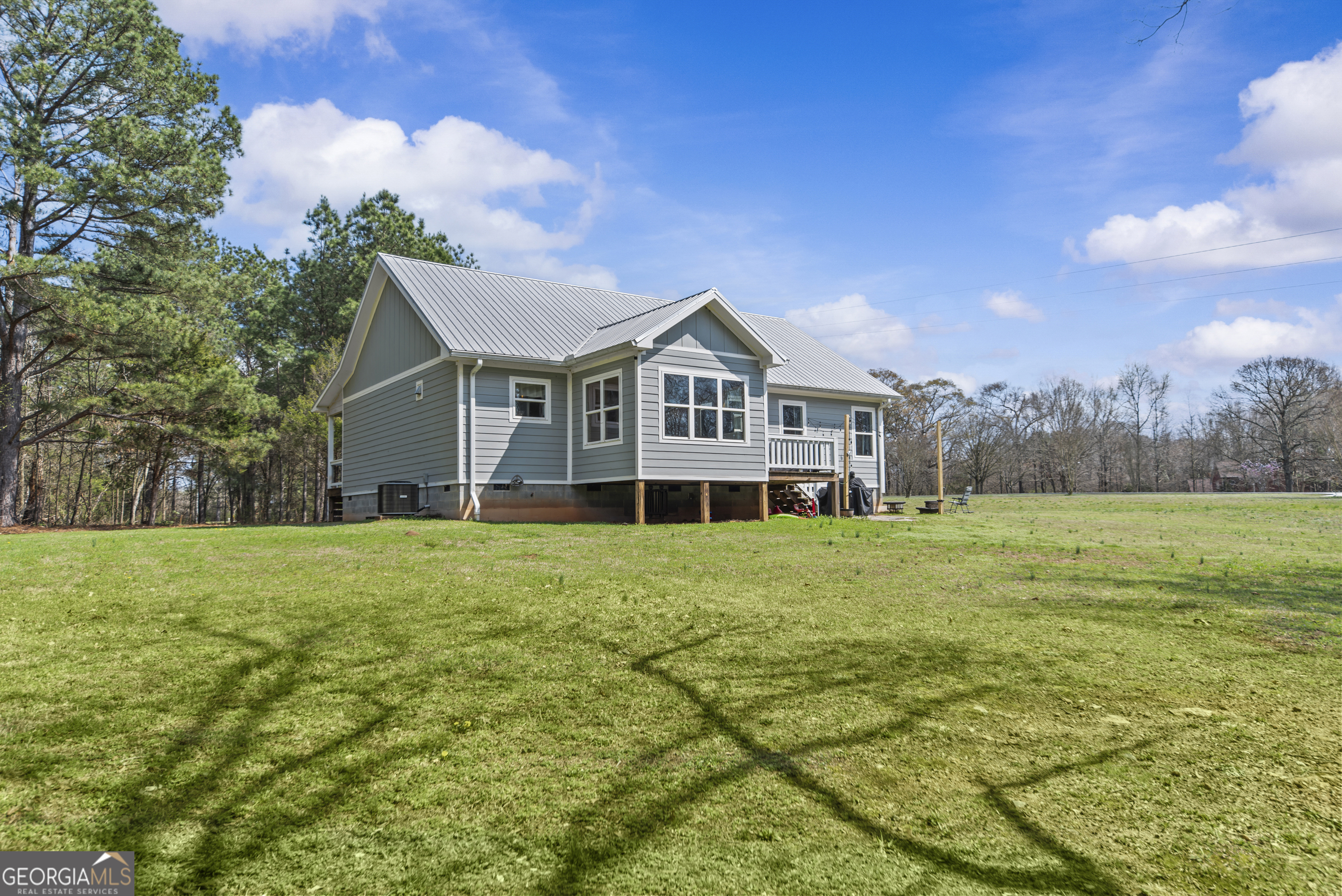 1687 Leon Ellis Road
