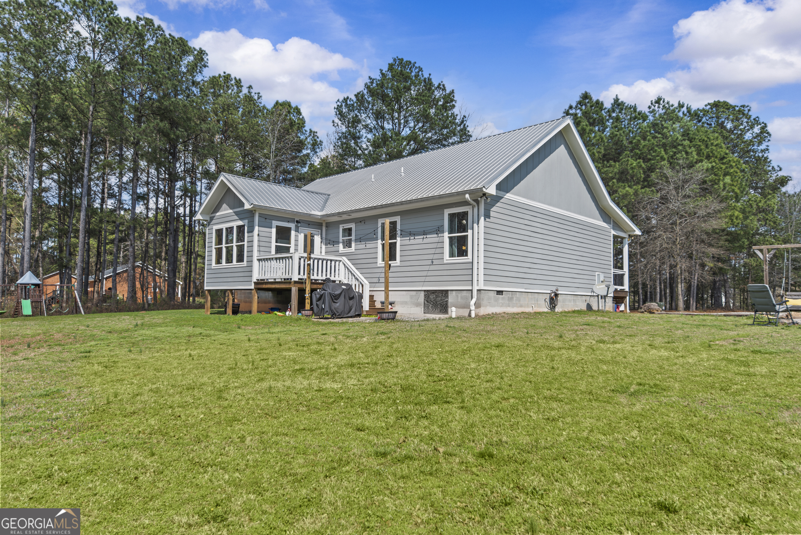 1687 Leon Ellis Road