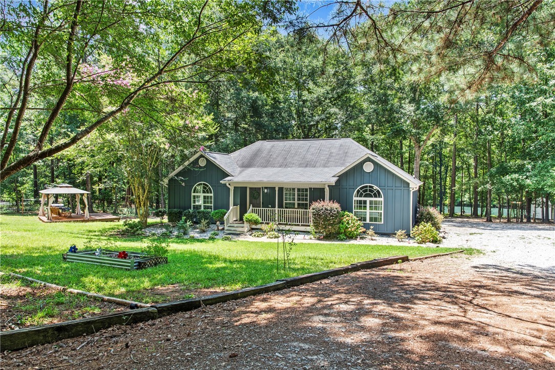 112 Barnes Circle