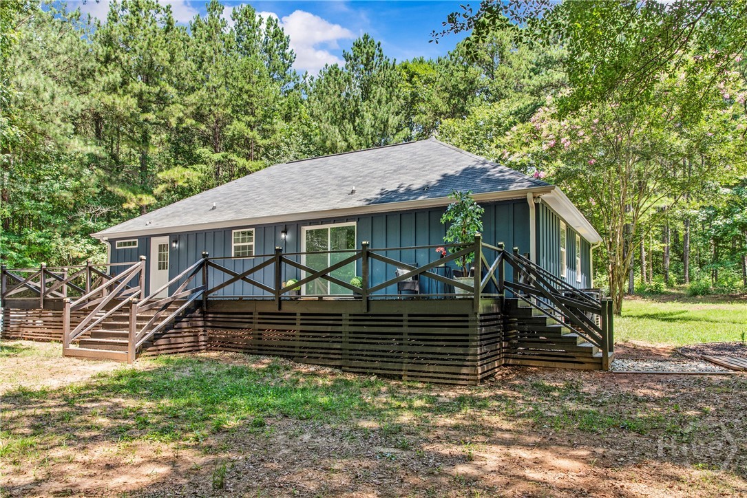 112 Barnes Circle