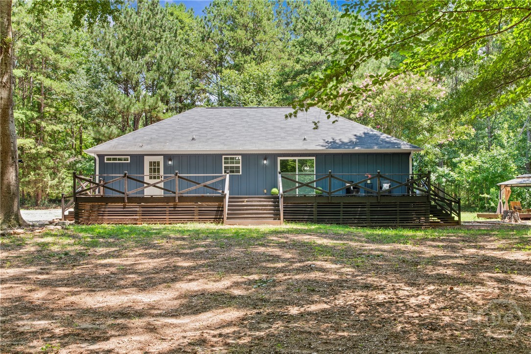 112 Barnes Circle
