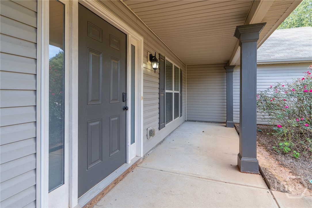 1617 Deer Creek Lane