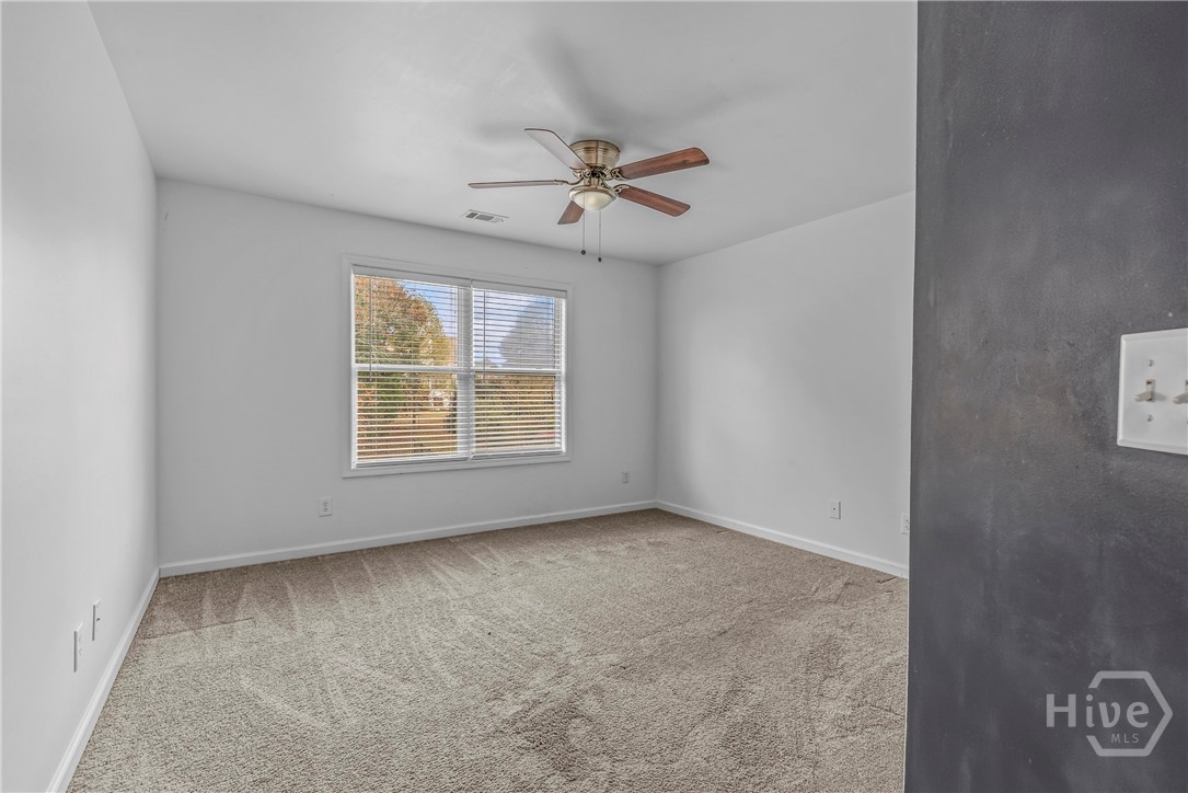 463 Delaperriere Loop