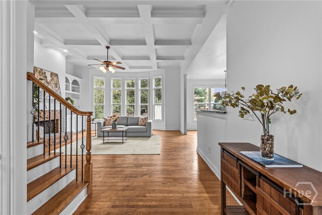 463 Delaperriere Loop