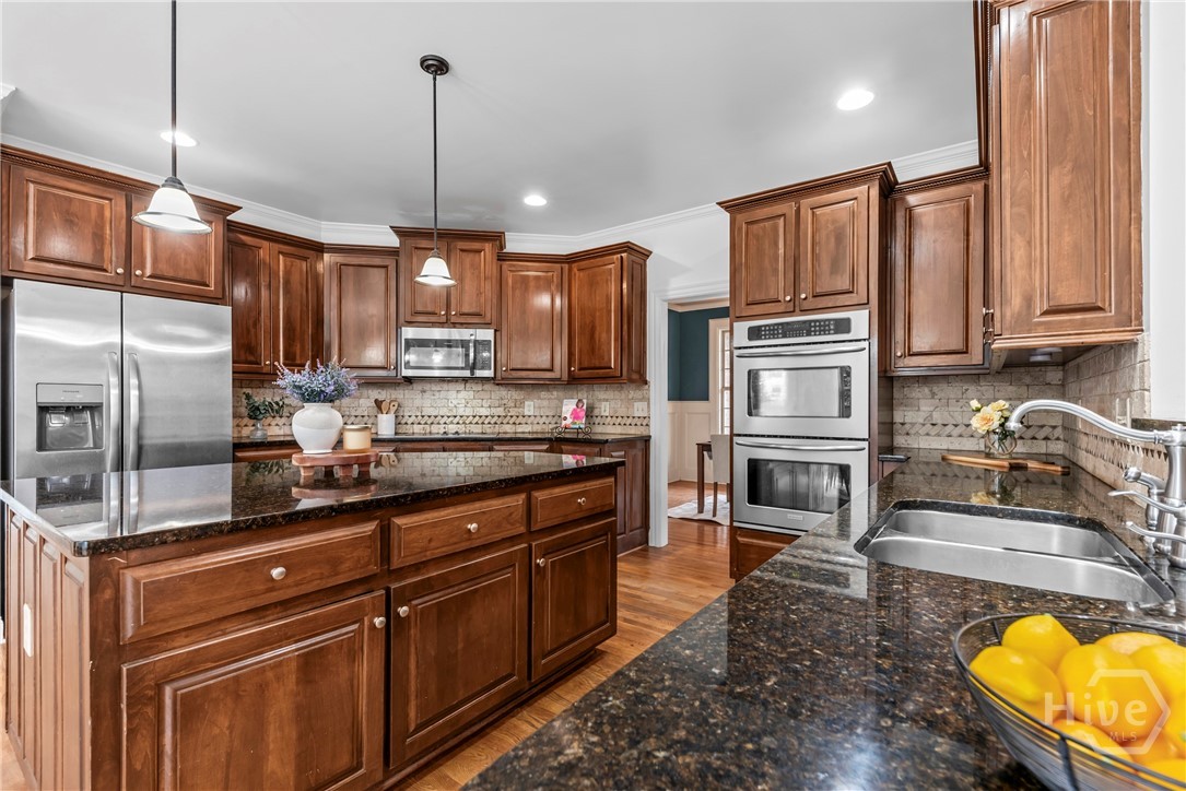 463 Delaperriere Loop