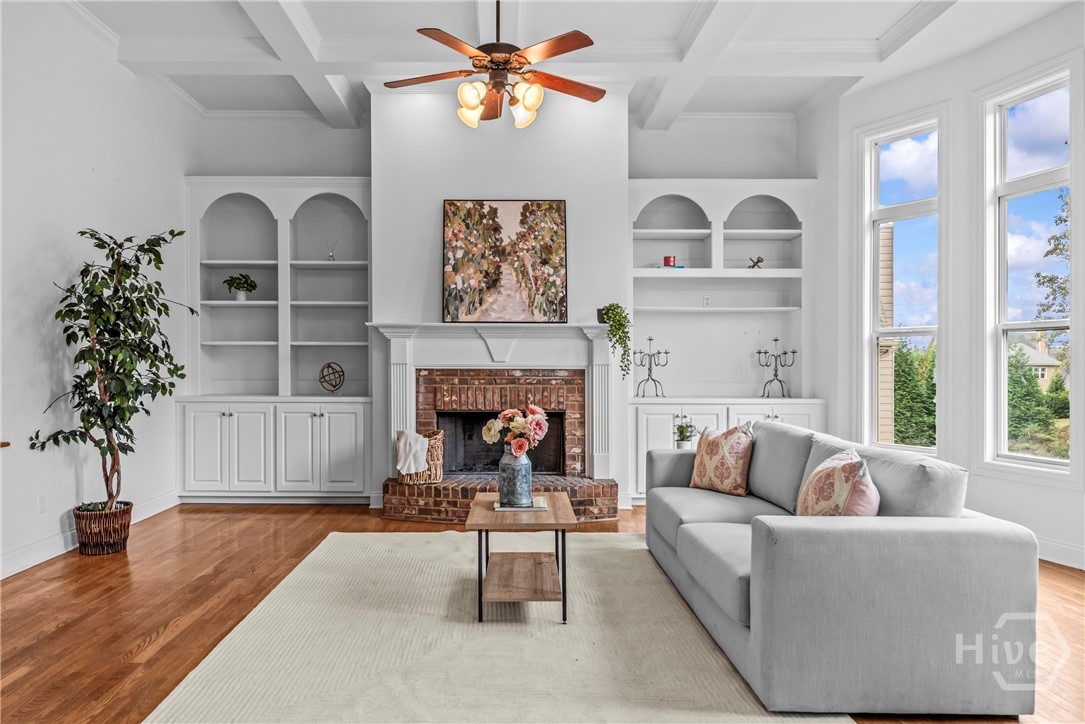 463 Delaperriere Loop