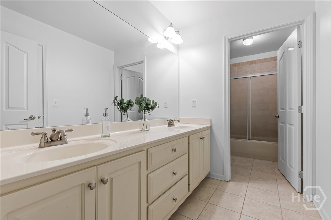 463 Delaperriere Loop