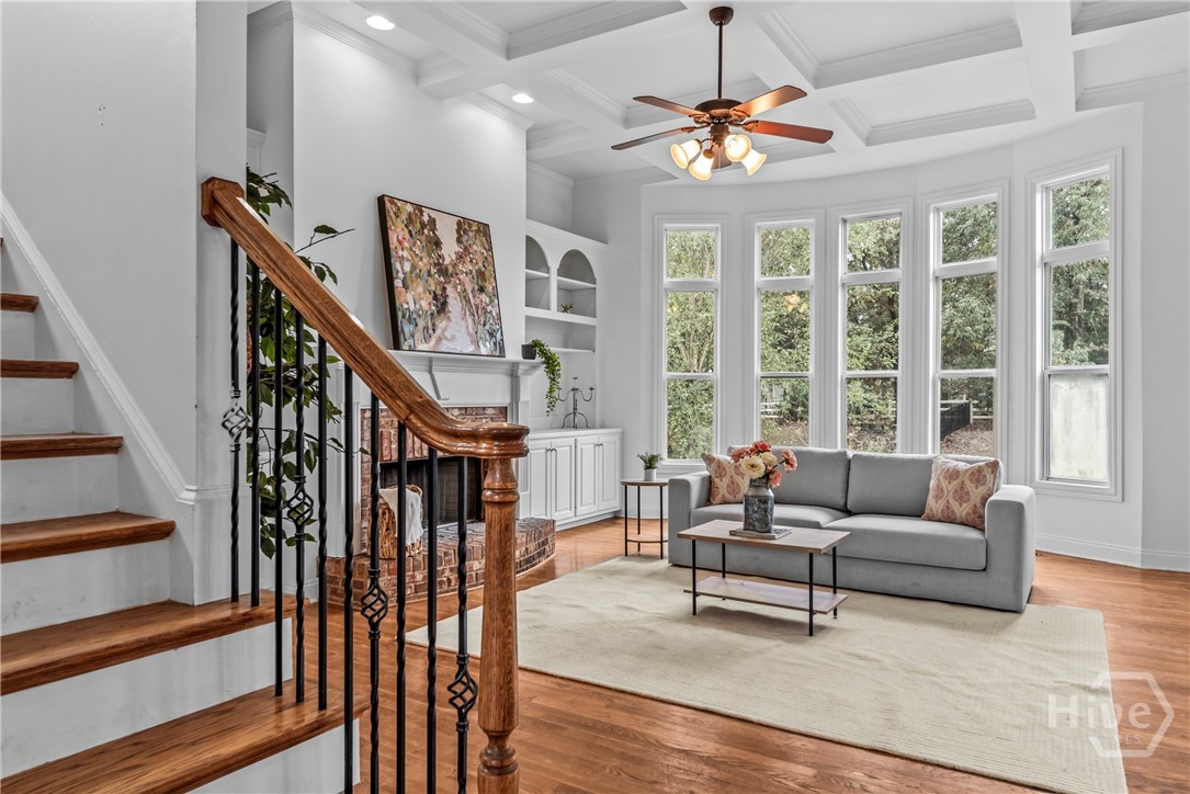463 Delaperriere Loop