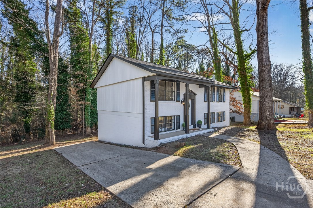 140 Merlin Drive