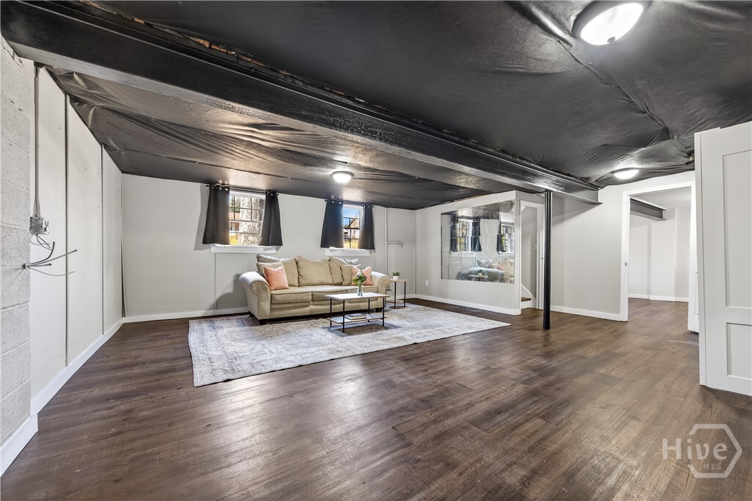 140 Merlin Drive
