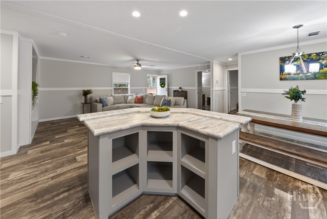 11 White Oak Trail