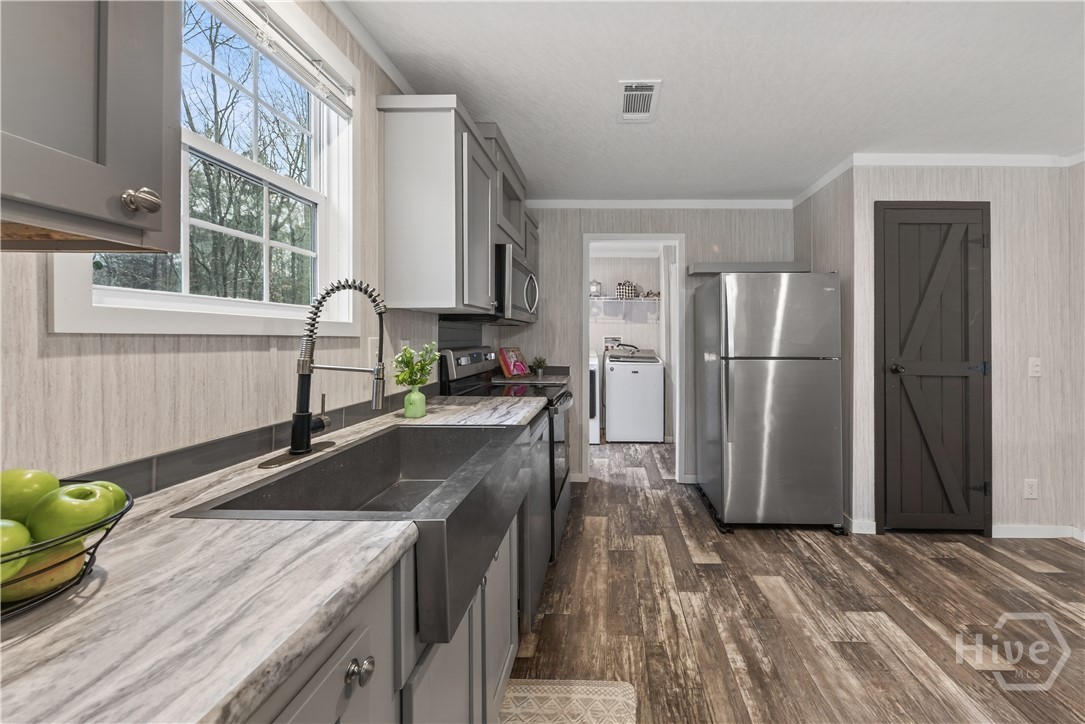 11 White Oak Trail