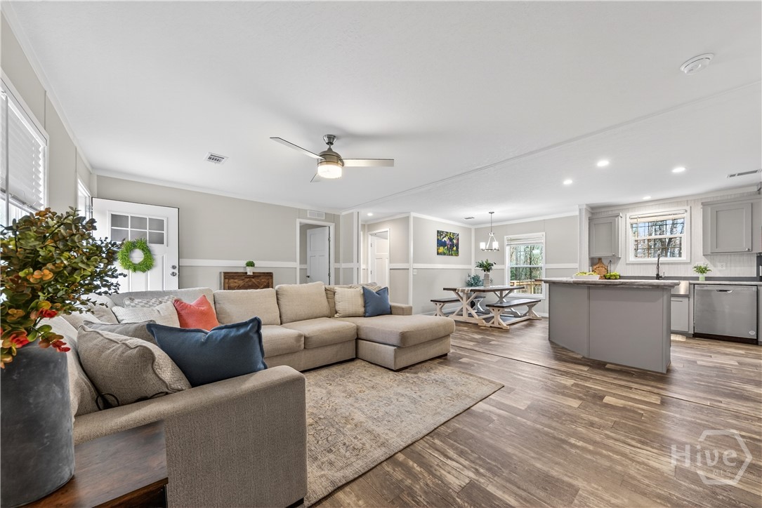 11 White Oak Trail
