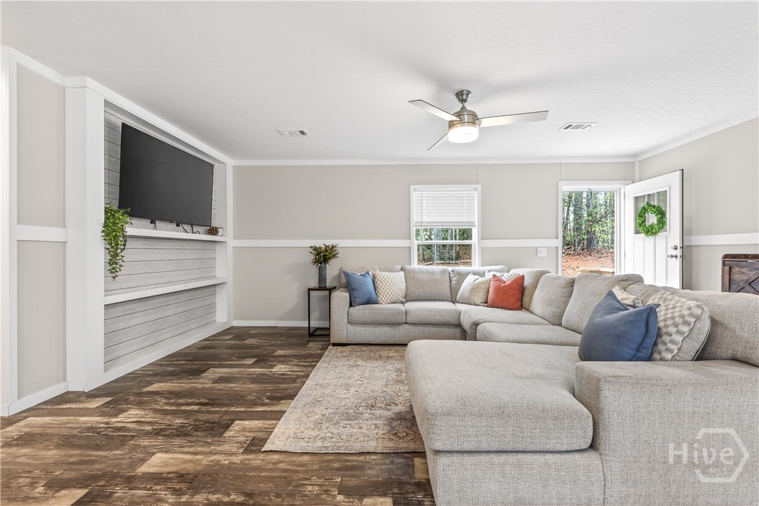 11 White Oak Trail