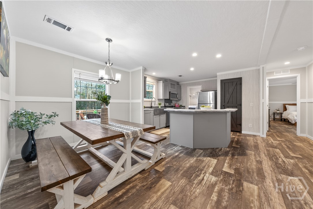 11 White Oak Trail