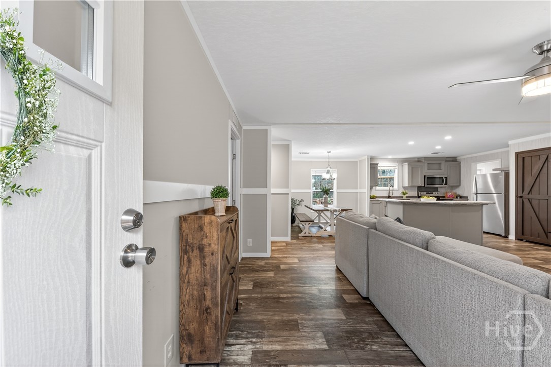 11 White Oak Trail