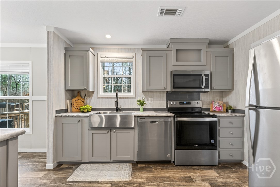 11 White Oak Trail