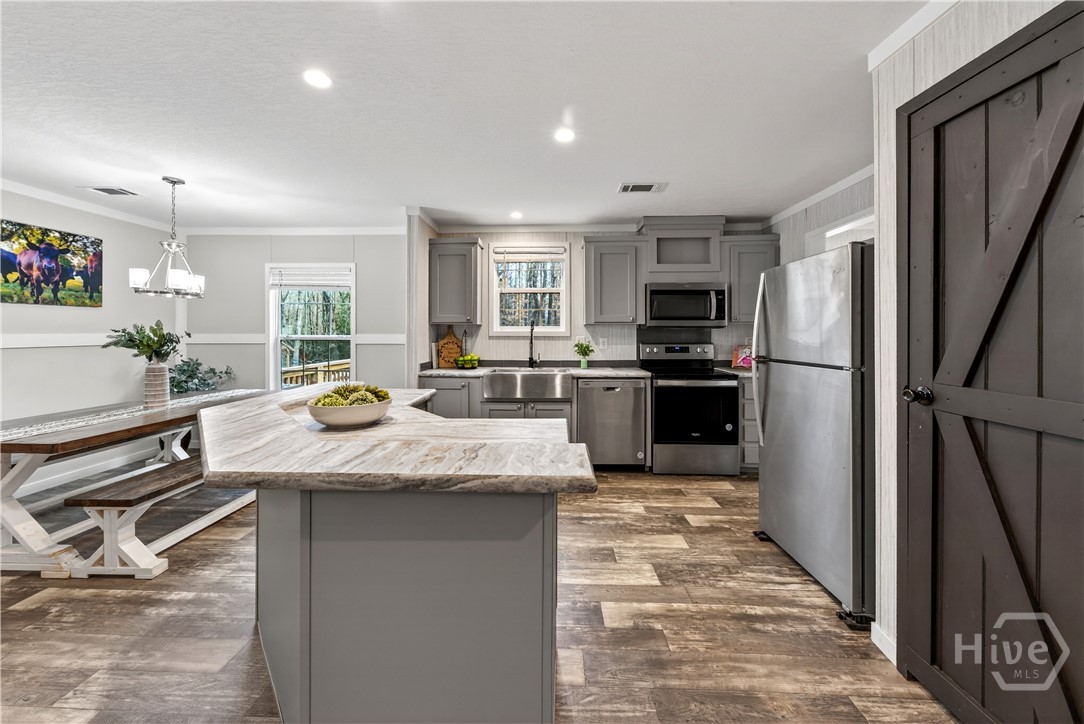 11 White Oak Trail