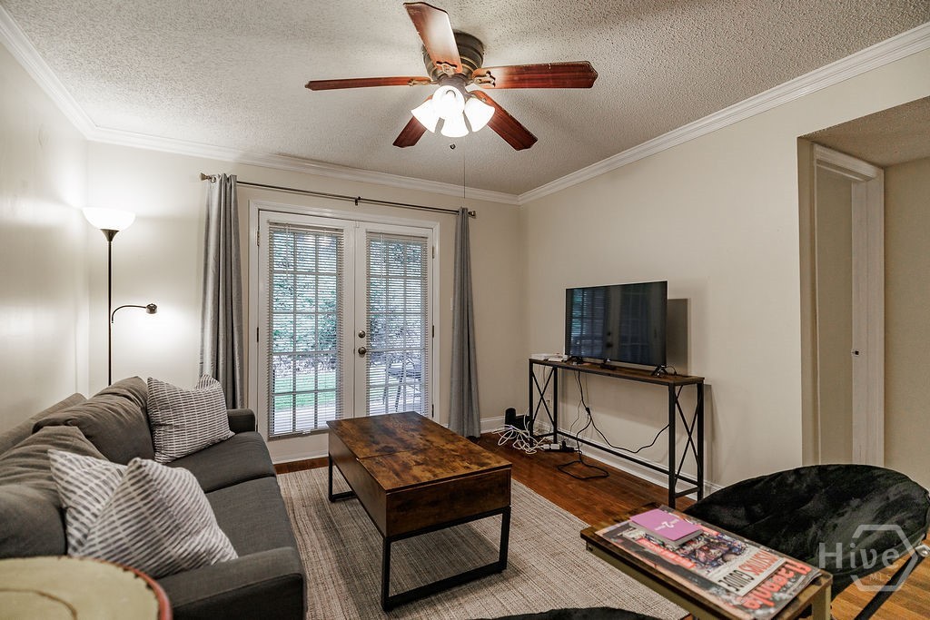 1055 Baxter Street 506