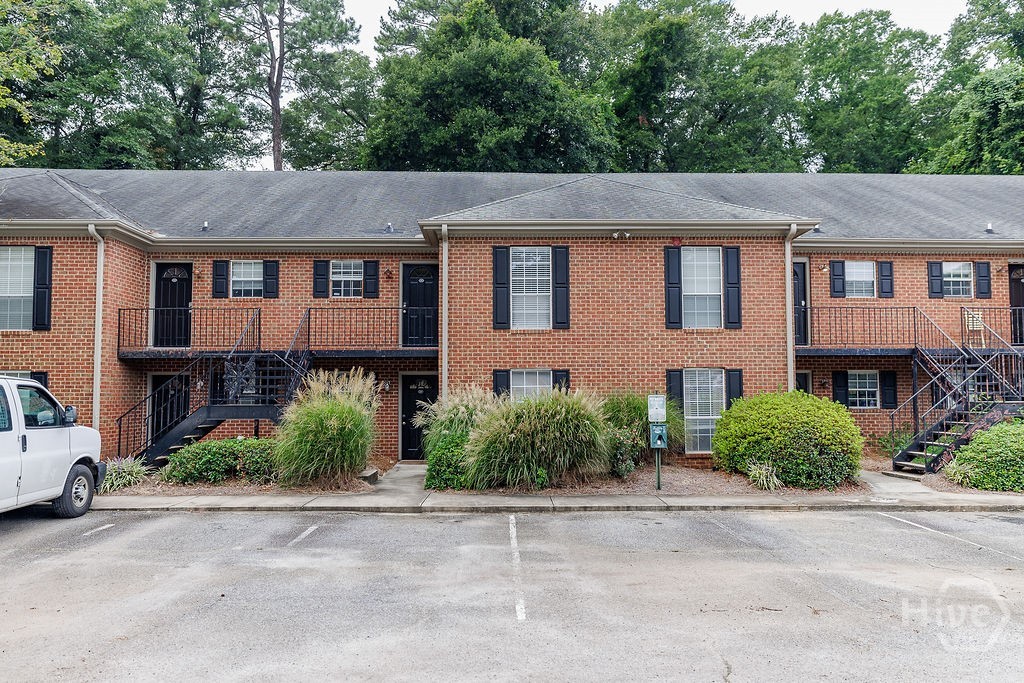1055 Baxter Street 506