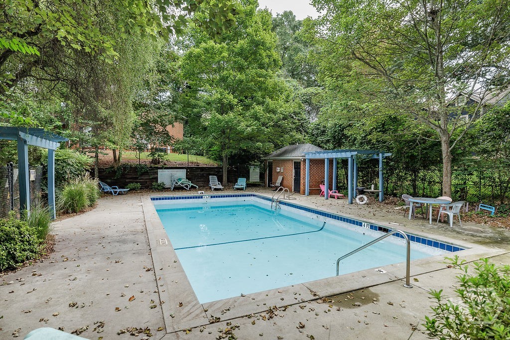 1055 Baxter Street 506