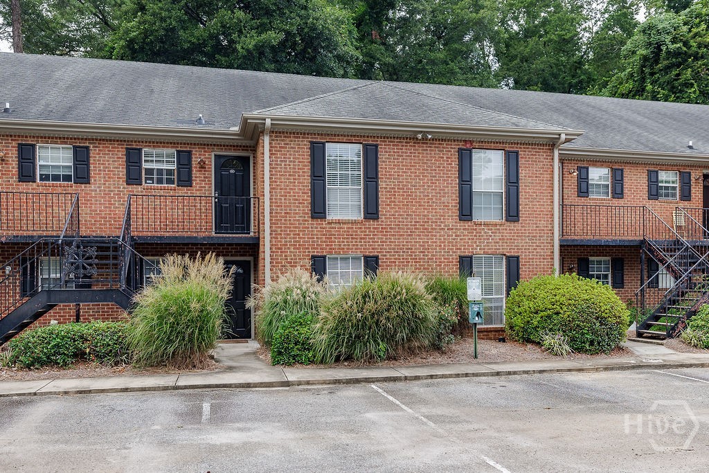 1055 Baxter Street 506