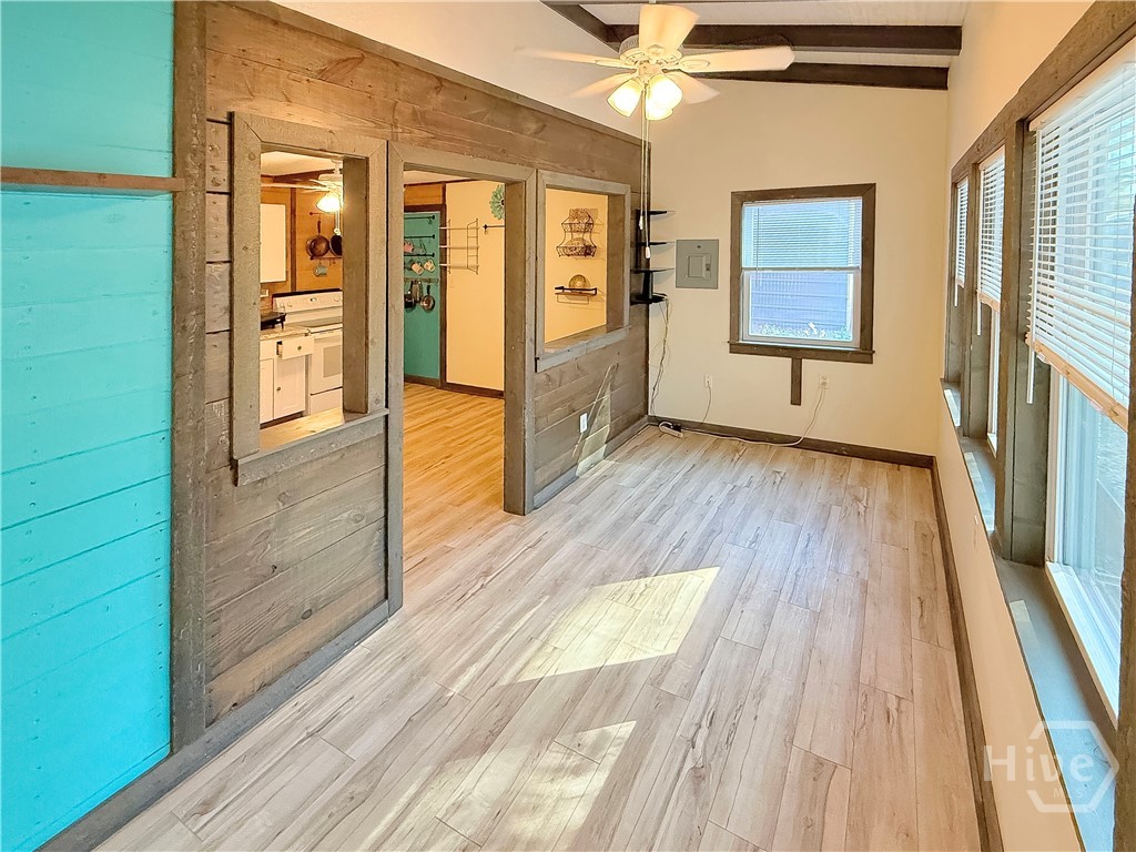 1040 Essex Road