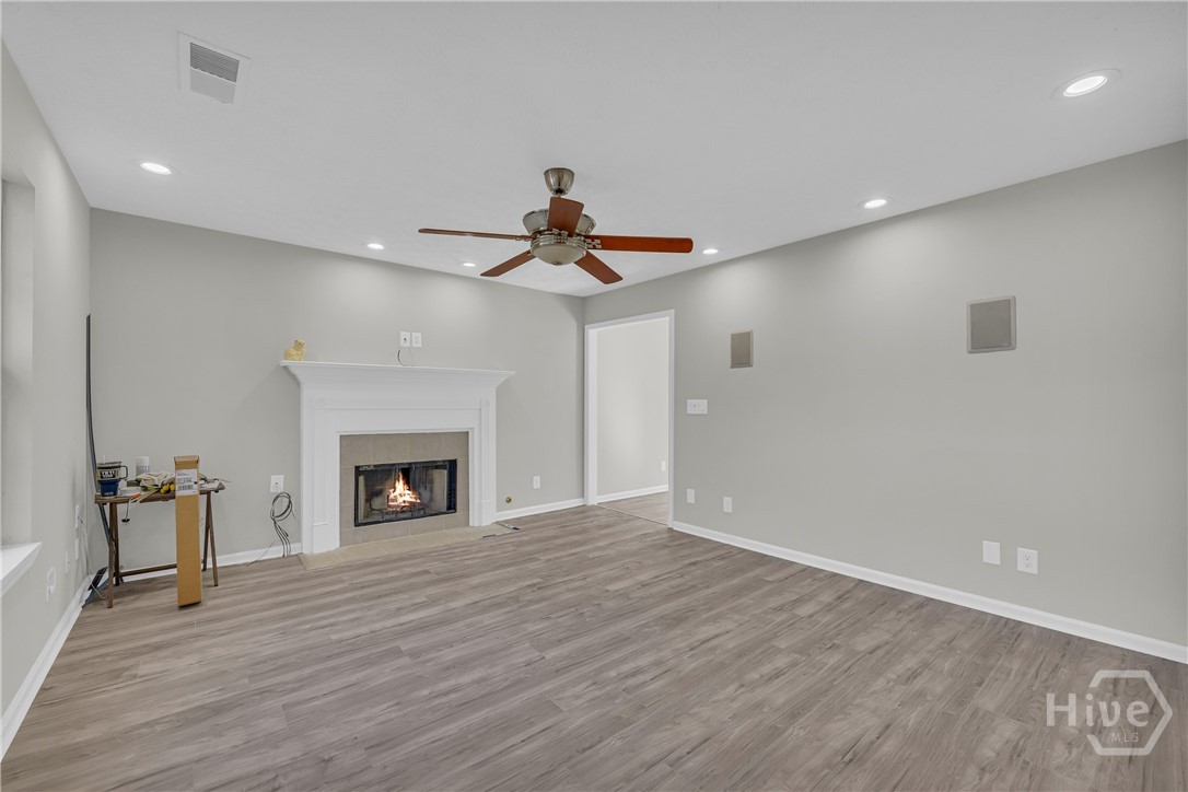 154 Williamsburg way