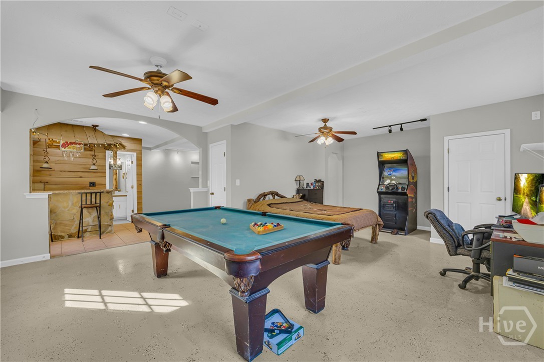 154 Williamsburg way