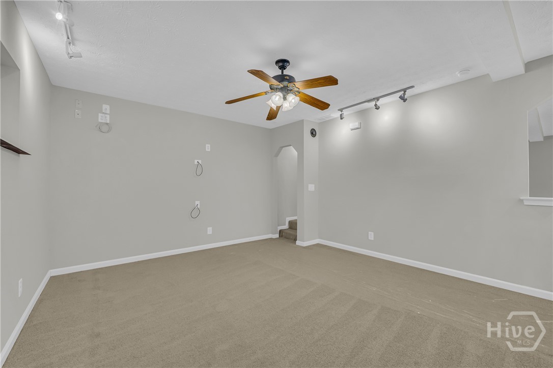 154 Williamsburg way