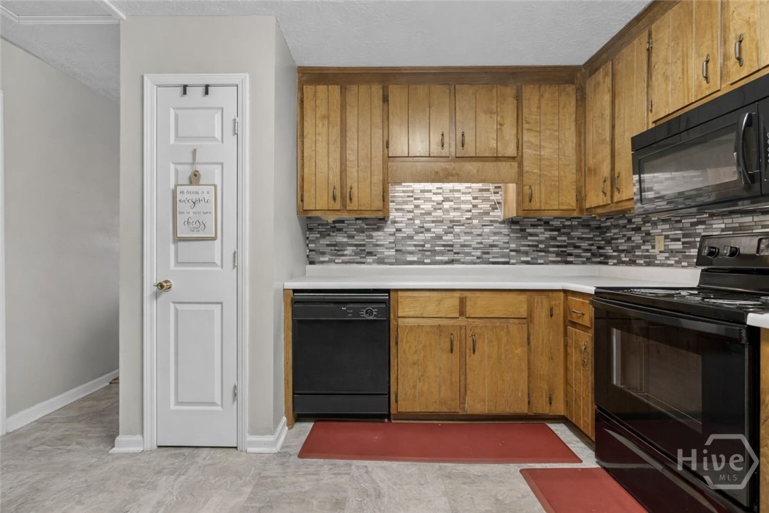 355 Big Oak Circle