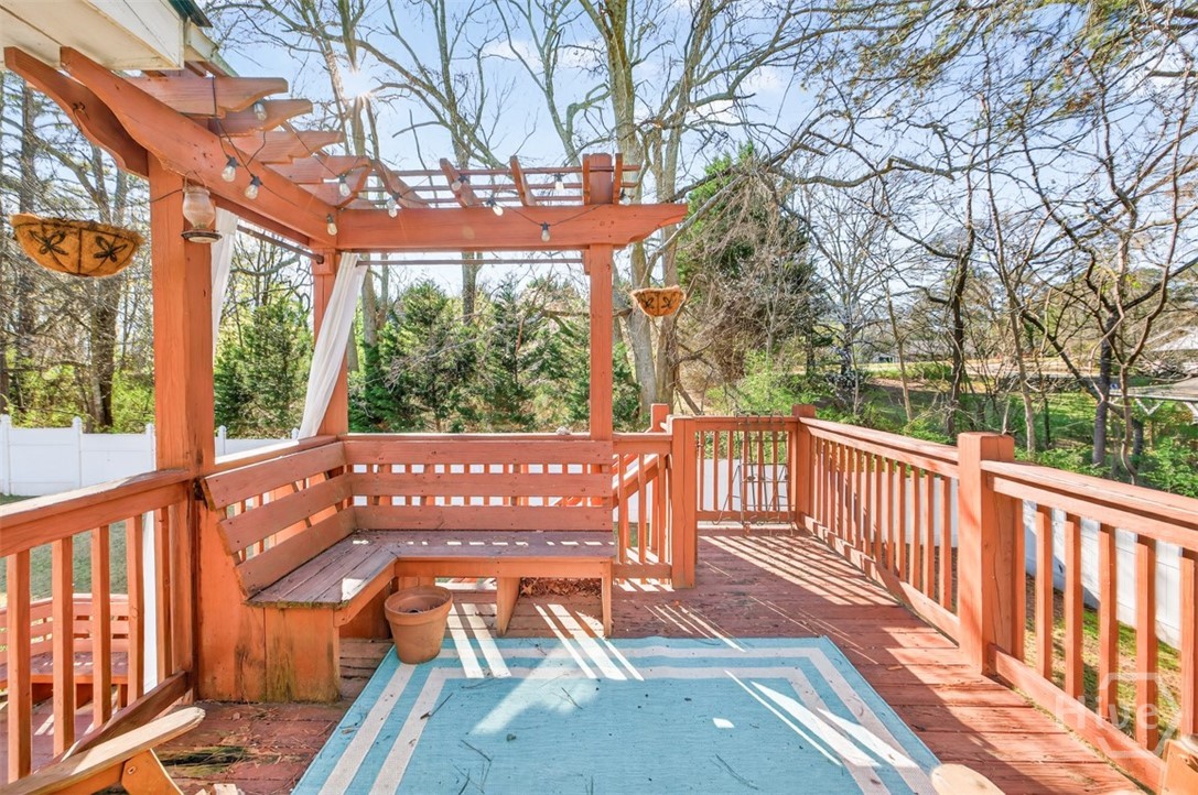 522 Harris Dr