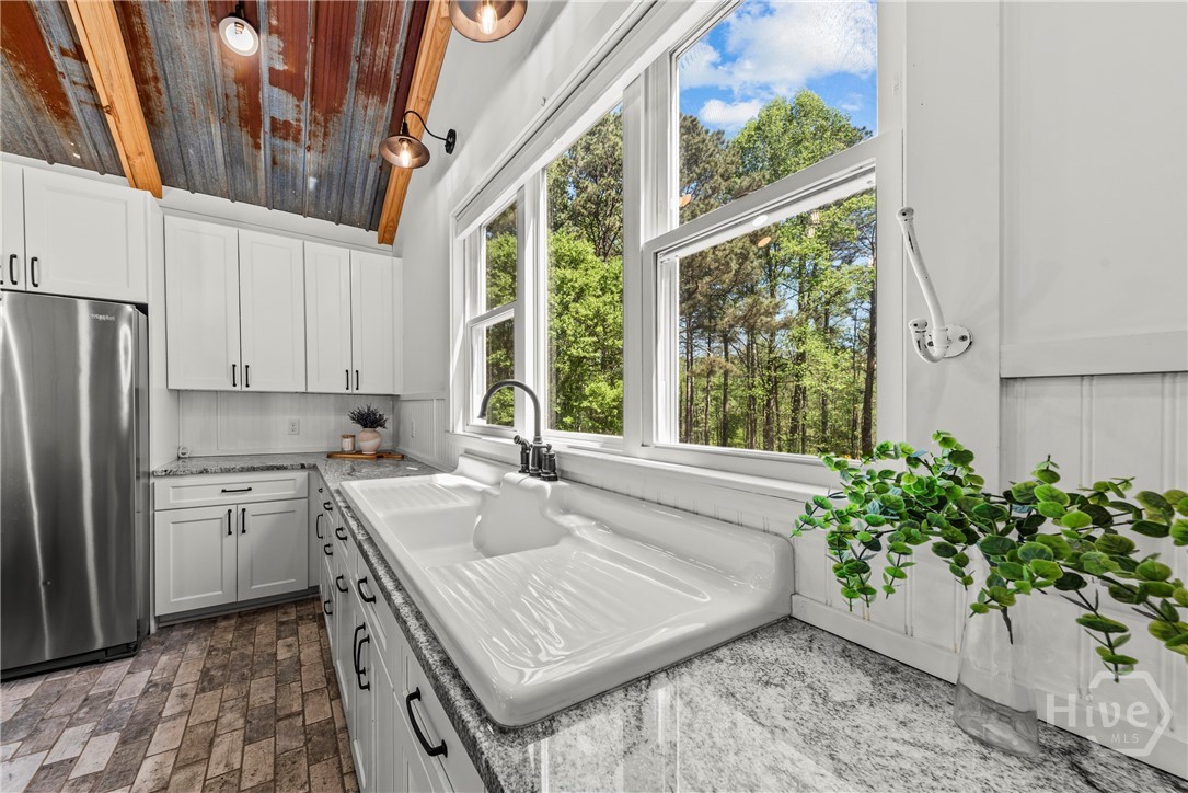 599 Double Branch Road