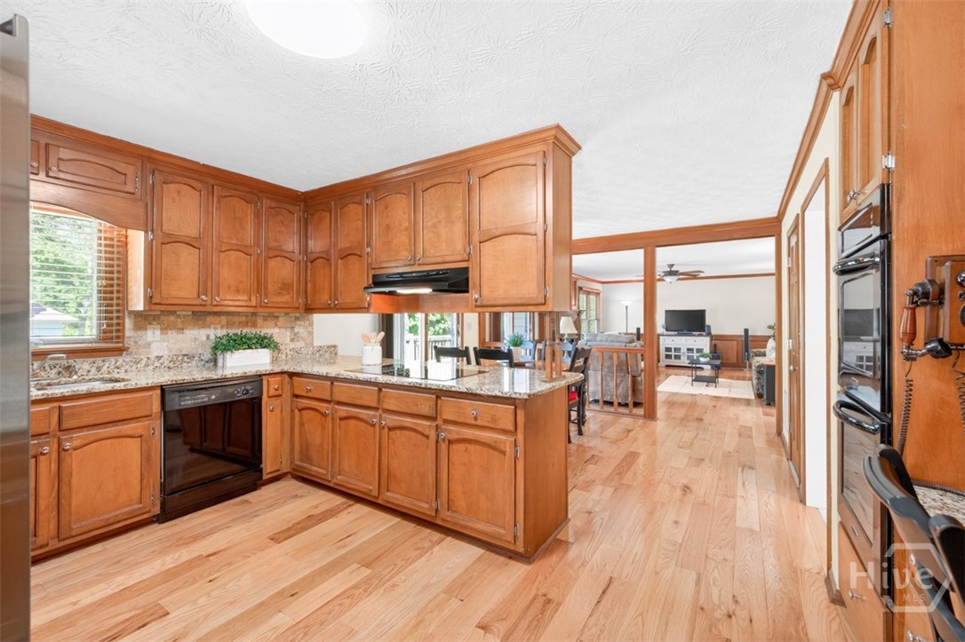 1545 Summer Hollow Trail