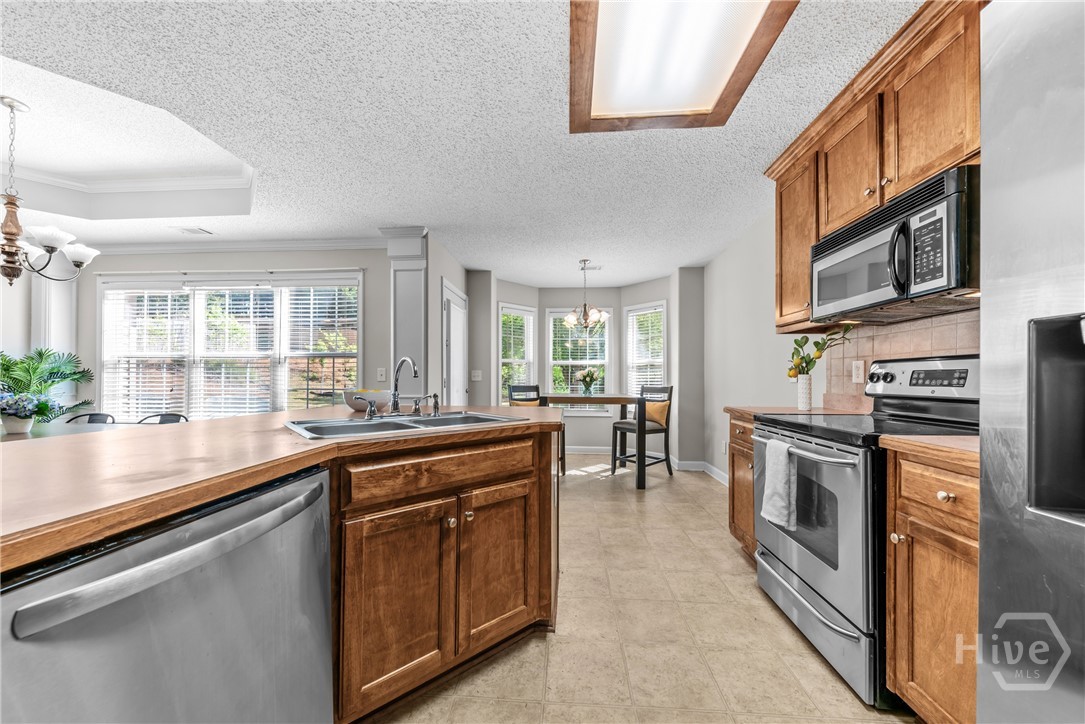 180 Laurel Oaks Lane